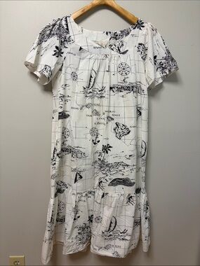 Vintage Hawaiian Island Map Muumuu Dress White Black Ruffle Hem Size‎ Large